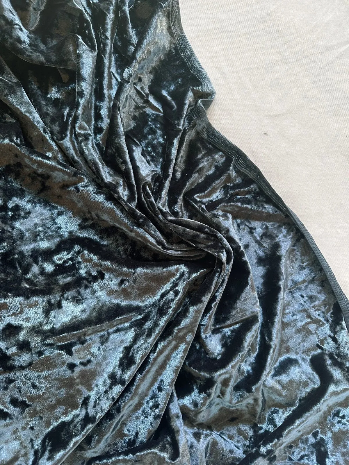 1 1/4 Yard Sharkskin Crushed Stretch Velvet