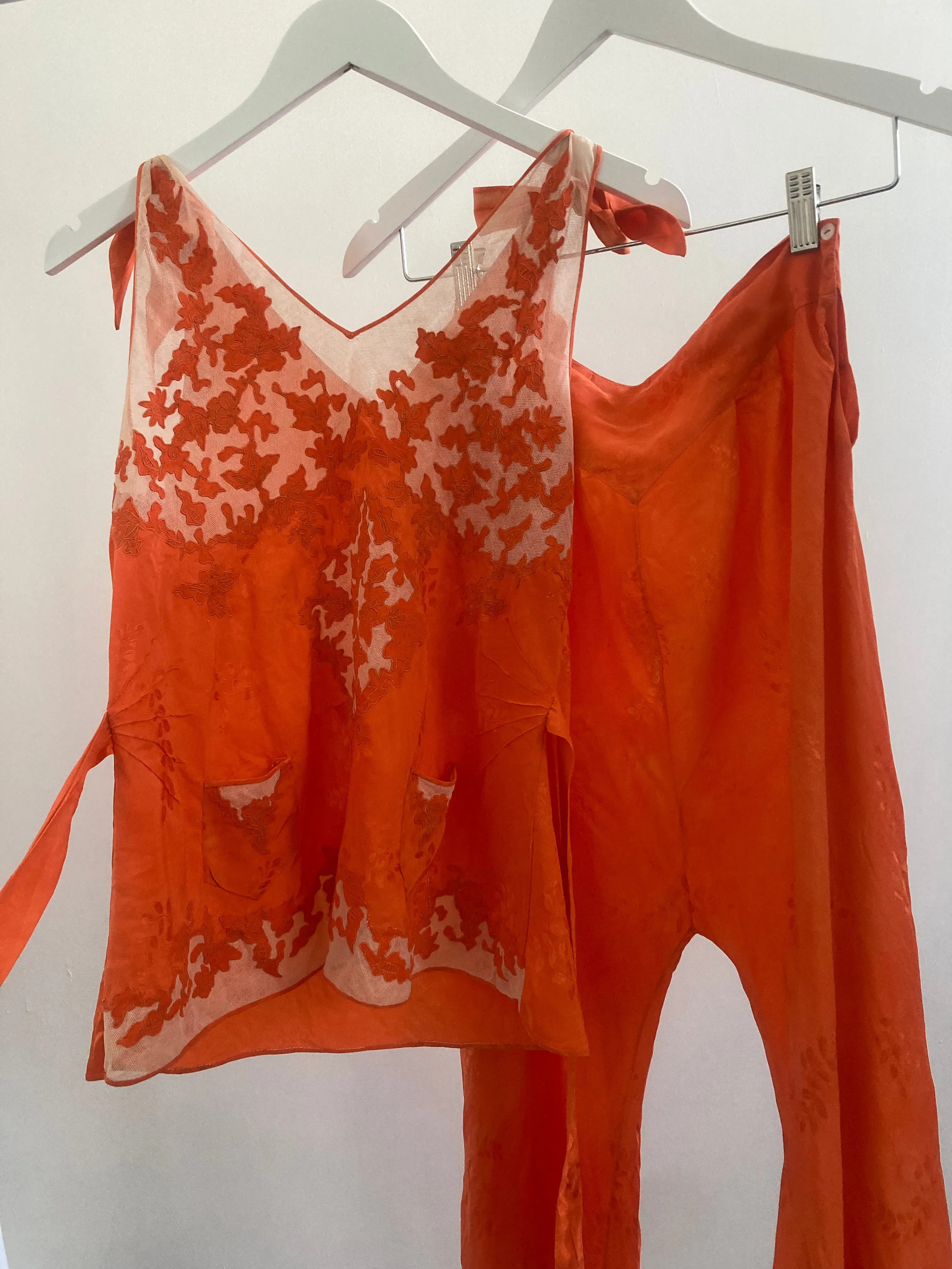 1930s Silk & Floral Lace Dyed Pyjama Set - Sunset