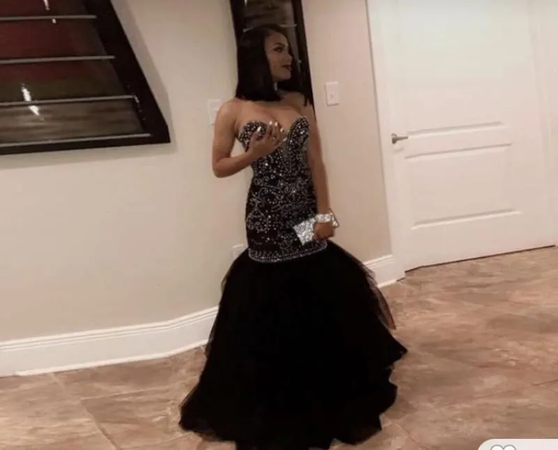 Bridelily Brilliant Sweetheart Beading Black Mermaid Prom Dresses