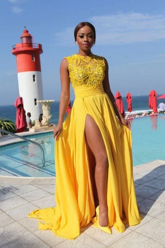 Bridelily Yellow Chiffon Side-Slit High-Neck Sleeveless Sexy Long Evening Dresses