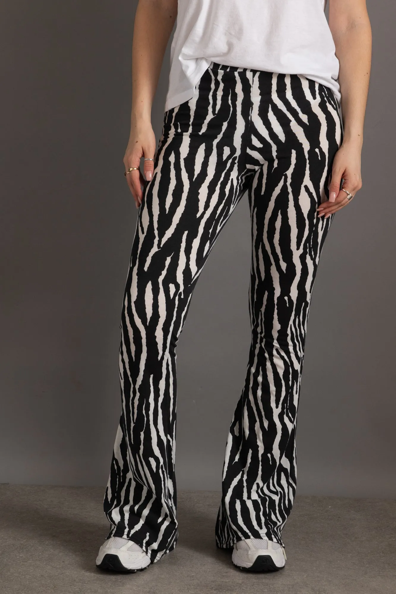 Daisy Street Zebra Flared Trousers