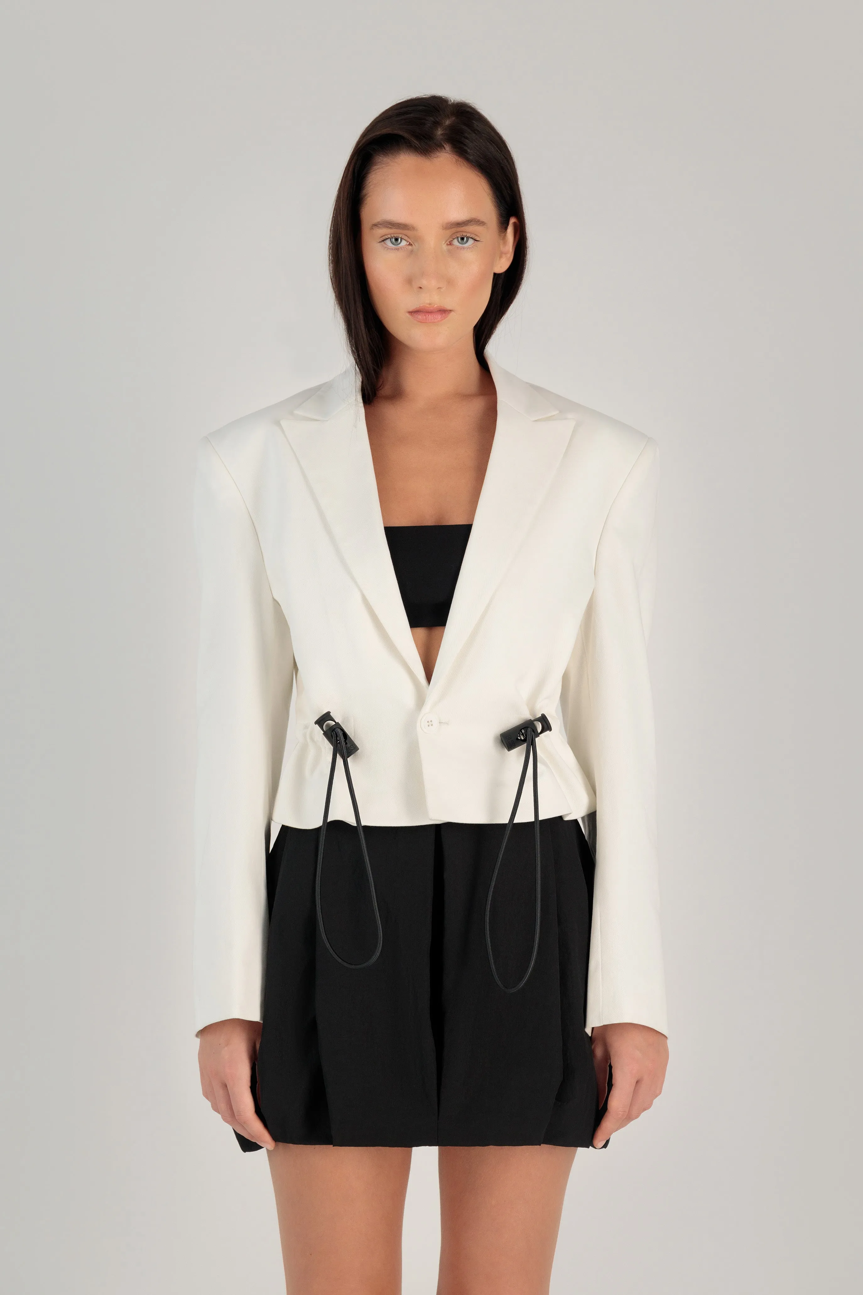 OVERSIZED TWILL CROP BLAZER W/ DRAWSTRING