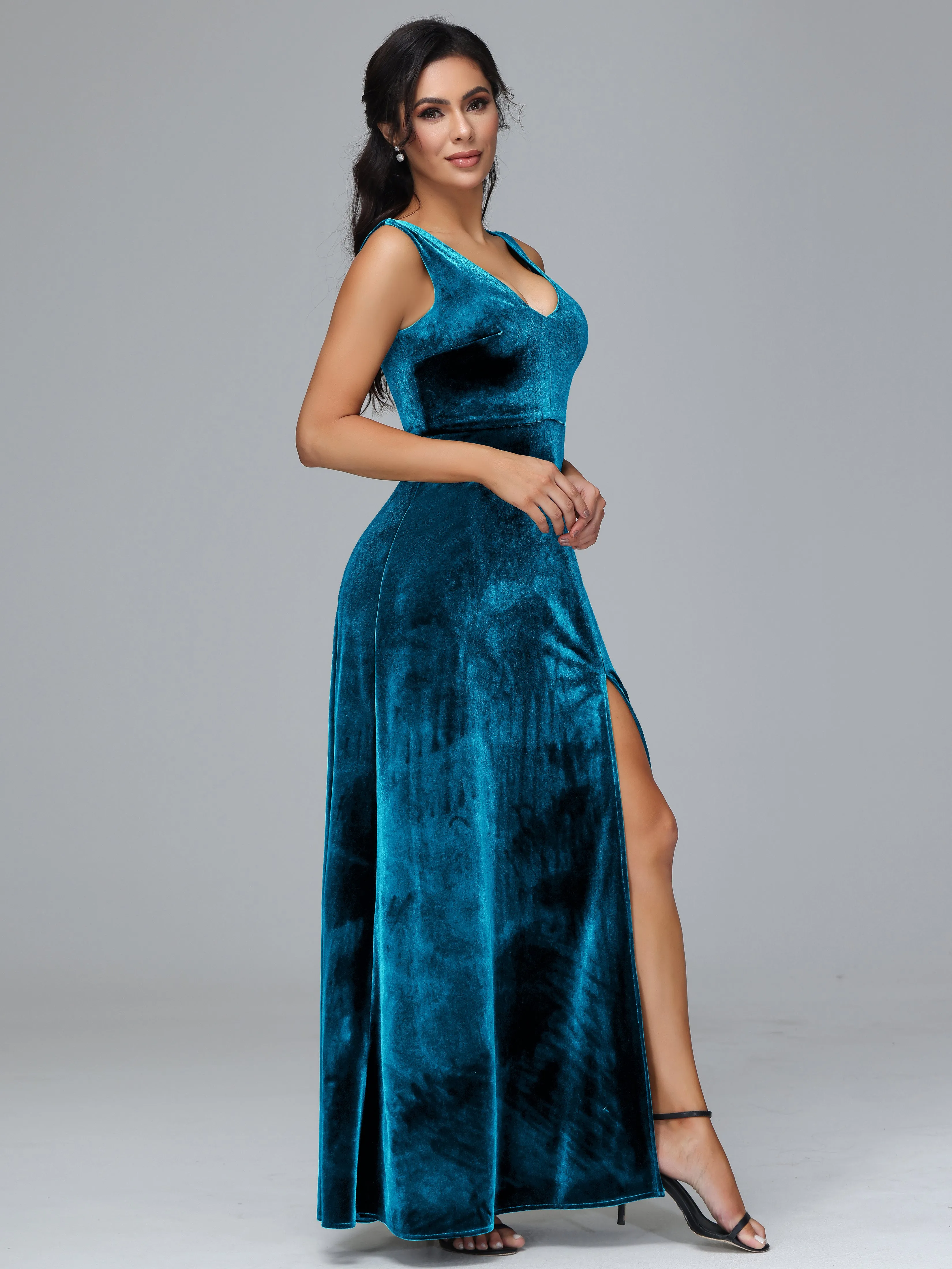 Straps V-Neck Split Velvet Bridesmaid Dresses
